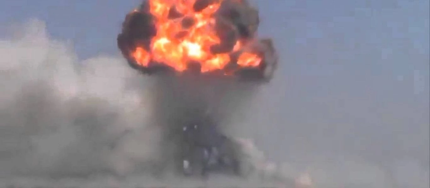 Η ISIS κατεδαφίζει κτίριο μέσα από ισχυρότατη έκρηξη στη Νότια Δαμασκό (βίντεο)